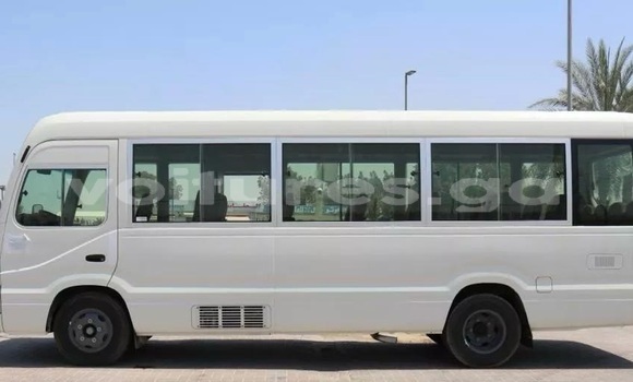 Buy Used Toyota Coaster White Car in Lekoni in Haut-Ogooue Buy Used Toyota Coaster White Car in Lekoni in Haut-Ogooue