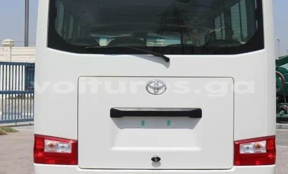Buy Used Toyota Coaster White Car in Lekoni in Haut-Ogooue Buy Used Toyota Coaster White Car in Lekoni in Haut-Ogooue