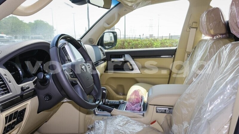 Big with watermark toyota land cruiser estuaire libreville 8310