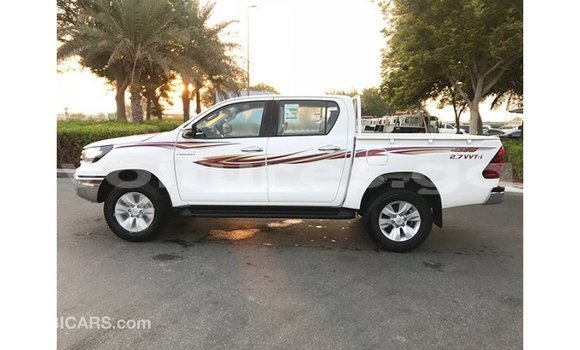 Acheter Import Voiture Toyota Hilux Blanc à Import - Dubai, Estuaire Acheter Import Voiture Toyota Hilux Blanc à Import - Dubai, Estuaire