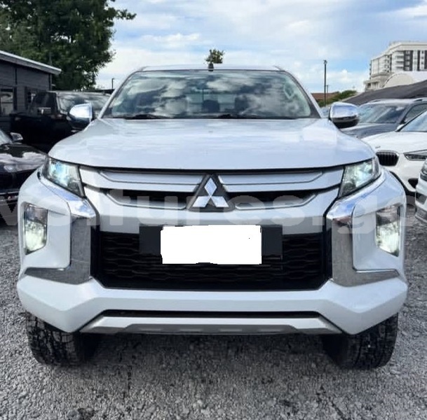 Big with watermark mitsubishi l200 estuaire libreville 8314