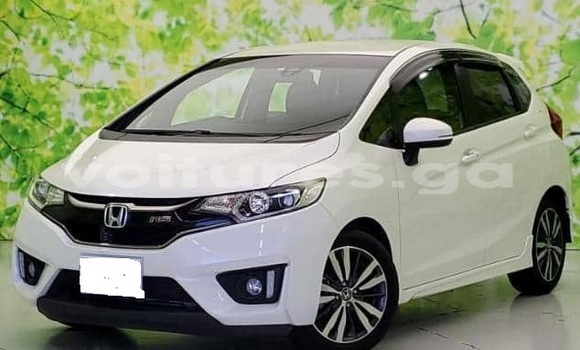 Acheter Occasion Voiture Honda FIT Blanc à Libreville, Estuaire