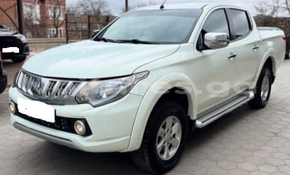 Acheter Occasion Voiture Mitsubishi L200 Blanc à Libreville, Estuaire Acheter Occasion Voiture Mitsubishi L200 Blanc à Libreville, Estuaire