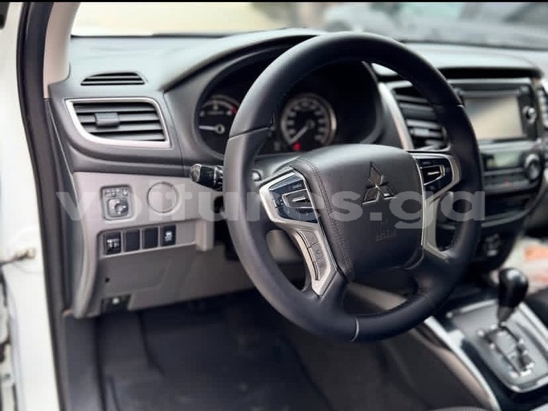 Big with watermark mitsubishi l200 estuaire libreville 8321