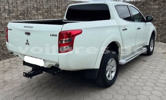 Acheter Occasion Voiture Mitsubishi L200 Blanc à Libreville, Estuaire Acheter Occasion Voiture Mitsubishi L200 Blanc à Libreville, Estuaire