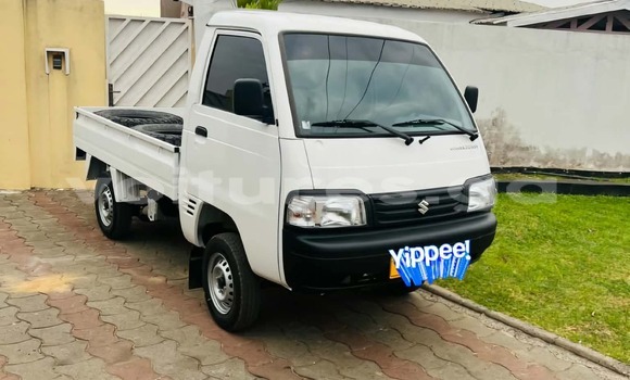 Sayi Na hannu Suzuki Carry White Babbar mota in Libreville a estuary Sayi Na hannu Suzuki Carry White Babbar mota in Libreville a estuary