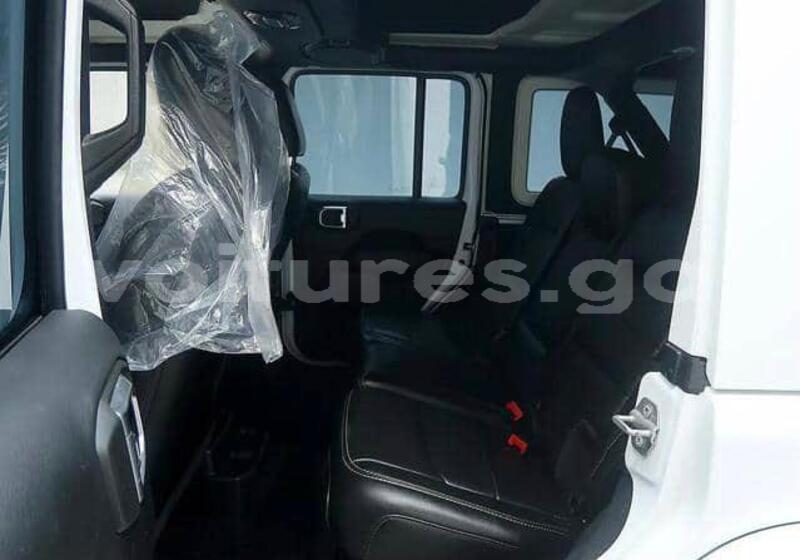 Big with watermark jeep wrangler estuaire libreville 8330