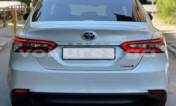 Sayi Na hannu Toyota Camry White Mota in Lekoni a Haut-Ogooue Sayi Na hannu Toyota Camry White Mota in Lekoni a Haut-Ogooue