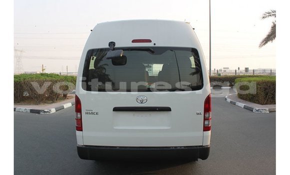 Sayi Imported Toyota Hiace White Mota in Import - Dubai a estuary Sayi Imported Toyota Hiace White Mota in Import - Dubai a estuary