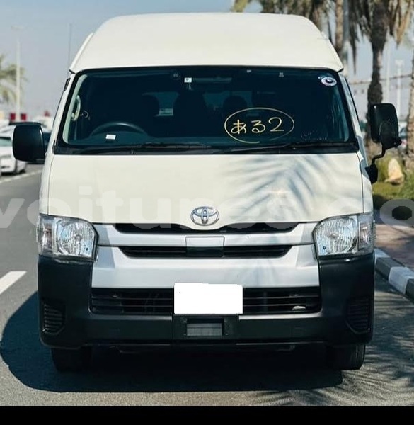 Big with watermark toyota hiace estuaire libreville 8337