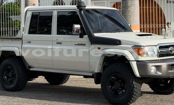 Acheter Occasion Voiture Toyota Land Cruiser Blanc à Libreville, Estuaire