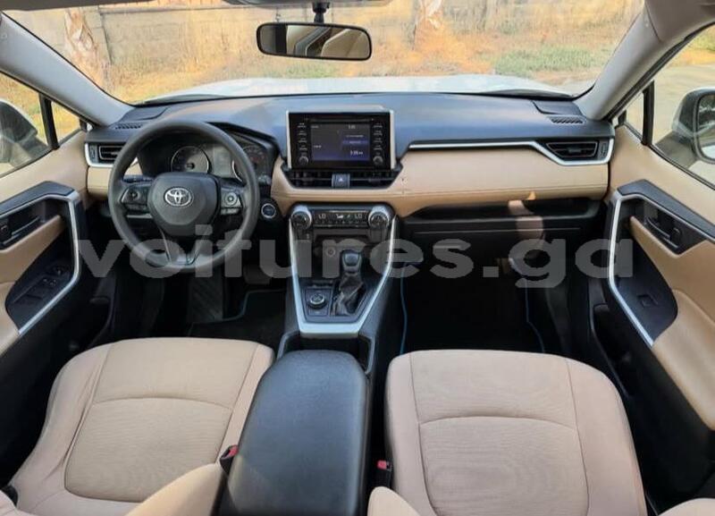 Big with watermark toyota rav4 estuaire libreville 8341