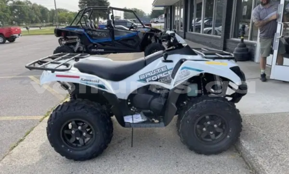 Acheter Neuf Moto Kawasaki Brute Force Blanc à Kango, Estuaire Acheter Neuf Moto Kawasaki Brute Force Blanc à Kango, Estuaire
