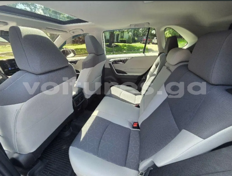 Big with watermark toyota rav4 ngounie fougamou 8351