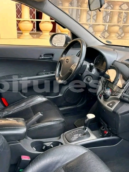 Big with watermark hyundai i30 estuaire libreville 8352
