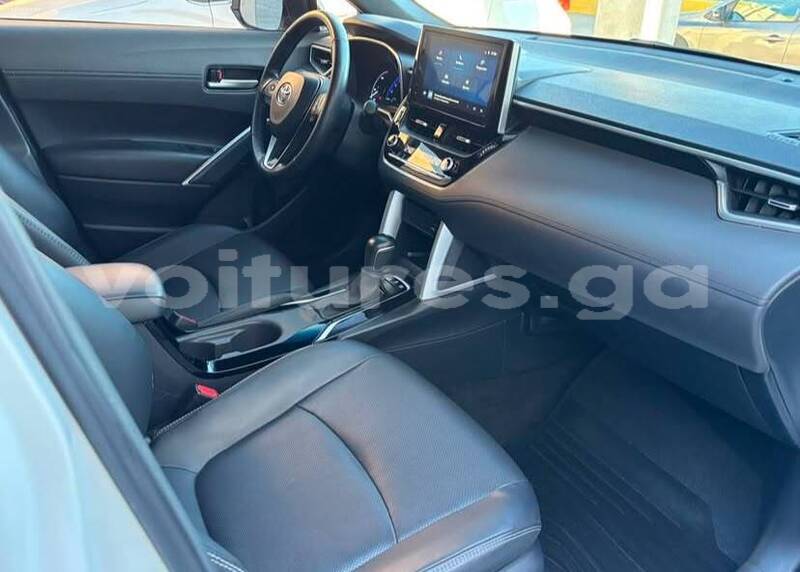 Big with watermark toyota corolla cross haut ogooue lekoni 8354