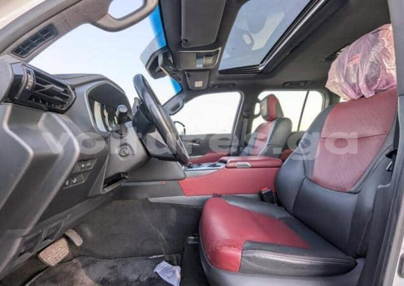 Big with watermark toyota land cruiser estuaire libreville 8357