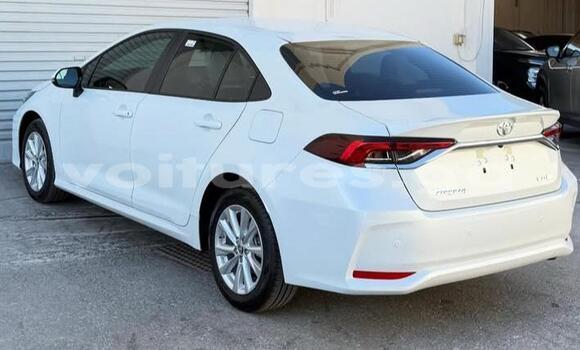 Acheter Occasion Voiture Toyota Corolla Blanc à Libreville, Estuaire Acheter Occasion Voiture Toyota Corolla Blanc à Libreville, Estuaire