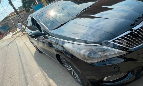 Acheter Occasion Voiture Hyundai Grandeur Noir à Libreville, Estuaire Acheter Occasion Voiture Hyundai Grandeur Noir à Libreville, Estuaire