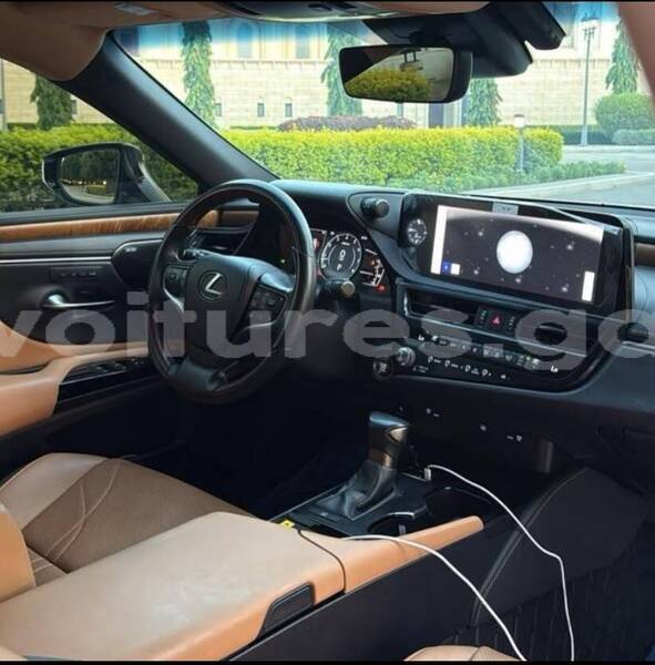 Big with watermark lexus es estuaire libreville 8364