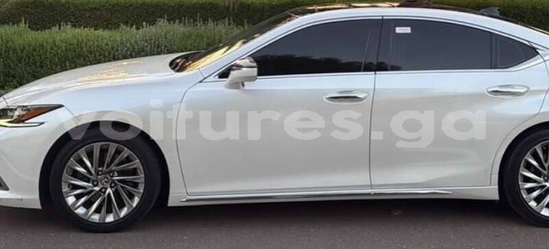 Big with watermark lexus es estuaire libreville 8364