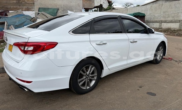 Acheter Neuf Voiture Hyundai Sonata Blanc à Libreville, Estuaire Acheter Neuf Voiture Hyundai Sonata Blanc à Libreville, Estuaire