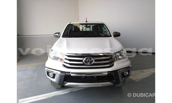 Acheter Import Voiture Toyota Hilux Blanc à Import - Dubai, Estuaire Acheter Import Voiture Toyota Hilux Blanc à Import - Dubai, Estuaire