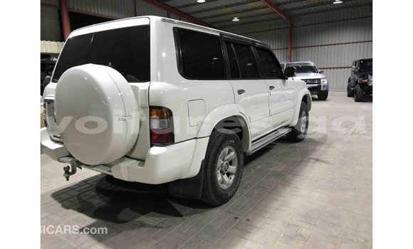 Acheter Import Voiture Nissan Patrol Blanc à Import - Dubai, Estuaire Acheter Import Voiture Nissan Patrol Blanc à Import - Dubai, Estuaire