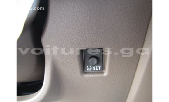 Acheter Import Voiture Toyota Land Cruiser Blanc à Import - Dubai, Estuaire Acheter Import Voiture Toyota Land Cruiser Blanc à Import - Dubai, Estuaire