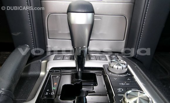 Acheter Import Voiture Toyota Land Cruiser Noir à Import - Dubai, Estuaire Acheter Import Voiture Toyota Land Cruiser Noir à Import - Dubai, Estuaire