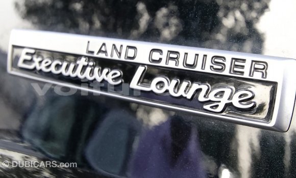 Acheter Import Voiture Toyota Land Cruiser Noir à Import - Dubai, Estuaire Acheter Import Voiture Toyota Land Cruiser Noir à Import - Dubai, Estuaire