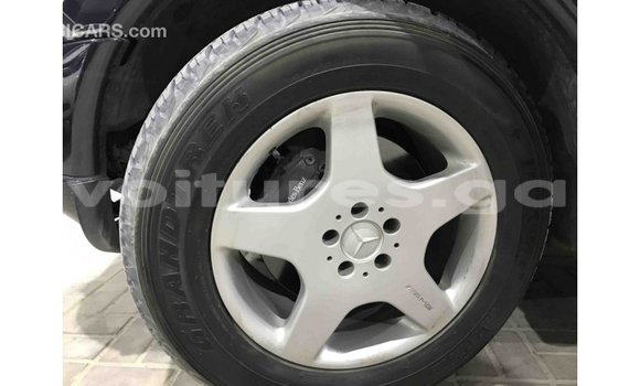 Acheter Import Voiture Mercedes-Benz 190 (W201) Bleu à Import - Dubai, Estuaire