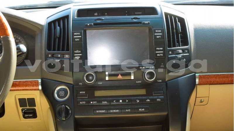 Big with watermark ee52c4f9 07f1 436b abd5 f194ee85859a