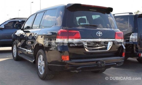 Acheter Import Voiture Toyota Land Cruiser Noir à Import - Dubai, Estuaire Acheter Import Voiture Toyota Land Cruiser Noir à Import - Dubai, Estuaire