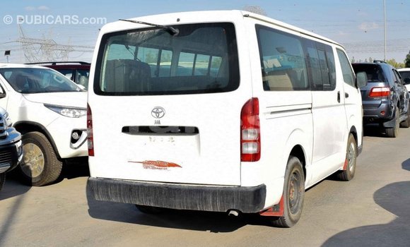 Acheter Import Voiture Toyota Hiace Blanc à Import - Dubai, Estuaire Acheter Import Voiture Toyota Hiace Blanc à Import - Dubai, Estuaire