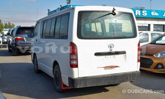 Acheter Import Voiture Toyota Hiace Blanc à Import - Dubai, Estuaire Acheter Import Voiture Toyota Hiace Blanc à Import - Dubai, Estuaire