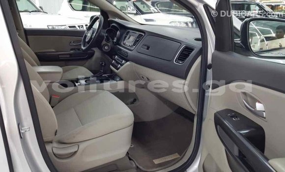Acheter Import Voiture Kia Carnival Autre à Import - Dubai, Estuaire Acheter Import Voiture Kia Carnival Autre à Import - Dubai, Estuaire