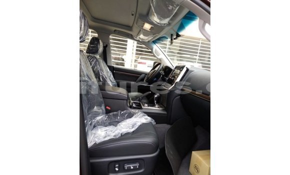 Acheter Import Voiture Toyota Land Cruiser Marron à Import - Dubai, Estuaire Acheter Import Voiture Toyota Land Cruiser Marron à Import - Dubai, Estuaire