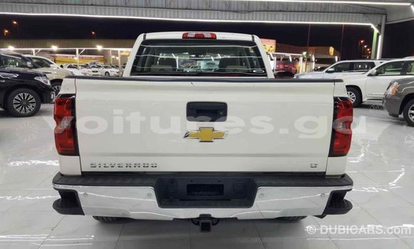 Acheter Import Voiture Chevrolet Silverado Blanc à Import - Dubai, Estuaire Acheter Import Voiture Chevrolet Silverado Blanc à Import - Dubai, Estuaire