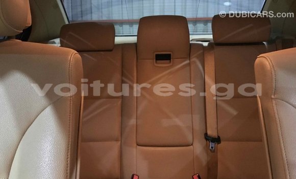 Acheter Import Moto BMW C Blanc à Import - Dubai, Estuaire Acheter Import Moto BMW C Blanc à Import - Dubai, Estuaire