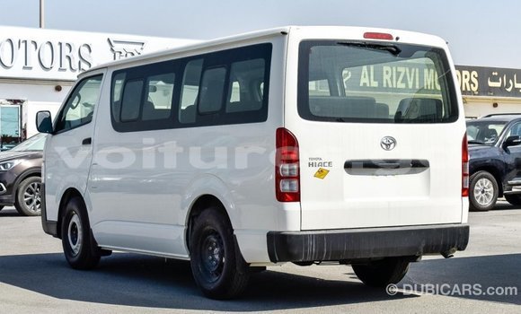 Acheter Import Voiture Toyota Hiace Blanc à Import - Dubai, Estuaire Acheter Import Voiture Toyota Hiace Blanc à Import - Dubai, Estuaire
