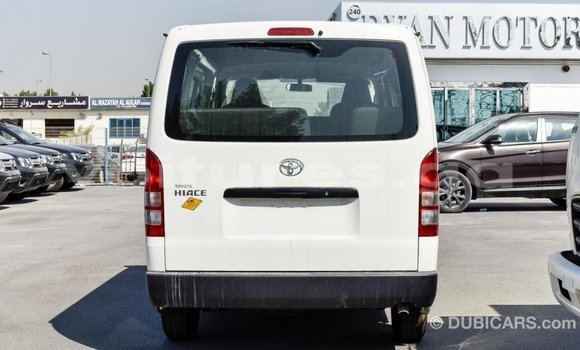 Acheter Import Voiture Toyota Hiace Blanc à Import - Dubai, Estuaire Acheter Import Voiture Toyota Hiace Blanc à Import - Dubai, Estuaire