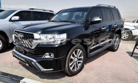 Acheter Import Voiture Toyota Land Cruiser Noir à Import - Dubai, Estuaire Acheter Import Voiture Toyota Land Cruiser Noir à Import - Dubai, Estuaire