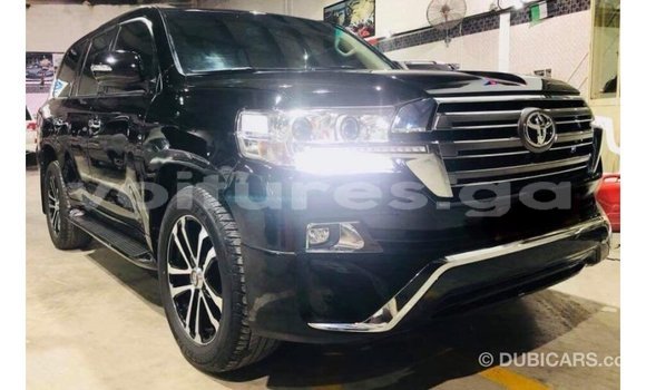 Acheter Import Voiture Toyota Land Cruiser Noir à Import - Dubai, Estuaire Acheter Import Voiture Toyota Land Cruiser Noir à Import - Dubai, Estuaire