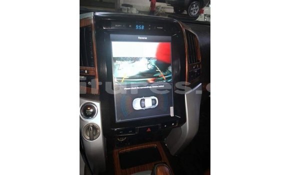 Acheter Import Voiture Toyota Land Cruiser Noir à Import - Dubai, Estuaire Acheter Import Voiture Toyota Land Cruiser Noir à Import - Dubai, Estuaire