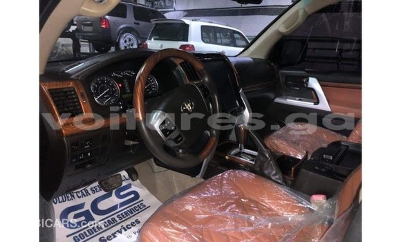 Acheter Import Voiture Toyota Land Cruiser Noir à Import - Dubai, Estuaire Acheter Import Voiture Toyota Land Cruiser Noir à Import - Dubai, Estuaire