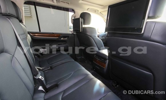 Acheter Import Voiture Lexus LX Blanc à Import - Dubai, Estuaire Acheter Import Voiture Lexus LX Blanc à Import - Dubai, Estuaire