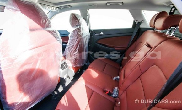 Acheter Import Voiture Hyundai Tucson Blanc à Import - Dubai, Estuaire Acheter Import Voiture Hyundai Tucson Blanc à Import - Dubai, Estuaire