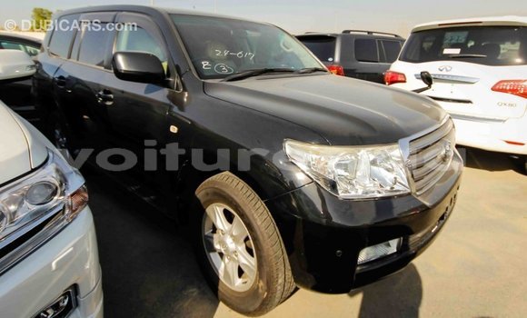 Acheter Import Voiture Toyota Land Cruiser Noir à Import - Dubai, Estuaire Acheter Import Voiture Toyota Land Cruiser Noir à Import - Dubai, Estuaire