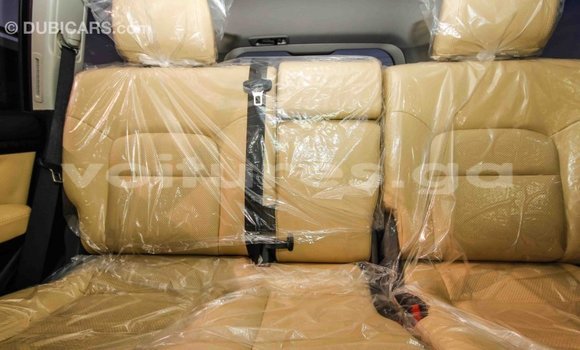 Acheter Import Voiture Toyota Land Cruiser Noir à Import - Dubai, Estuaire Acheter Import Voiture Toyota Land Cruiser Noir à Import - Dubai, Estuaire